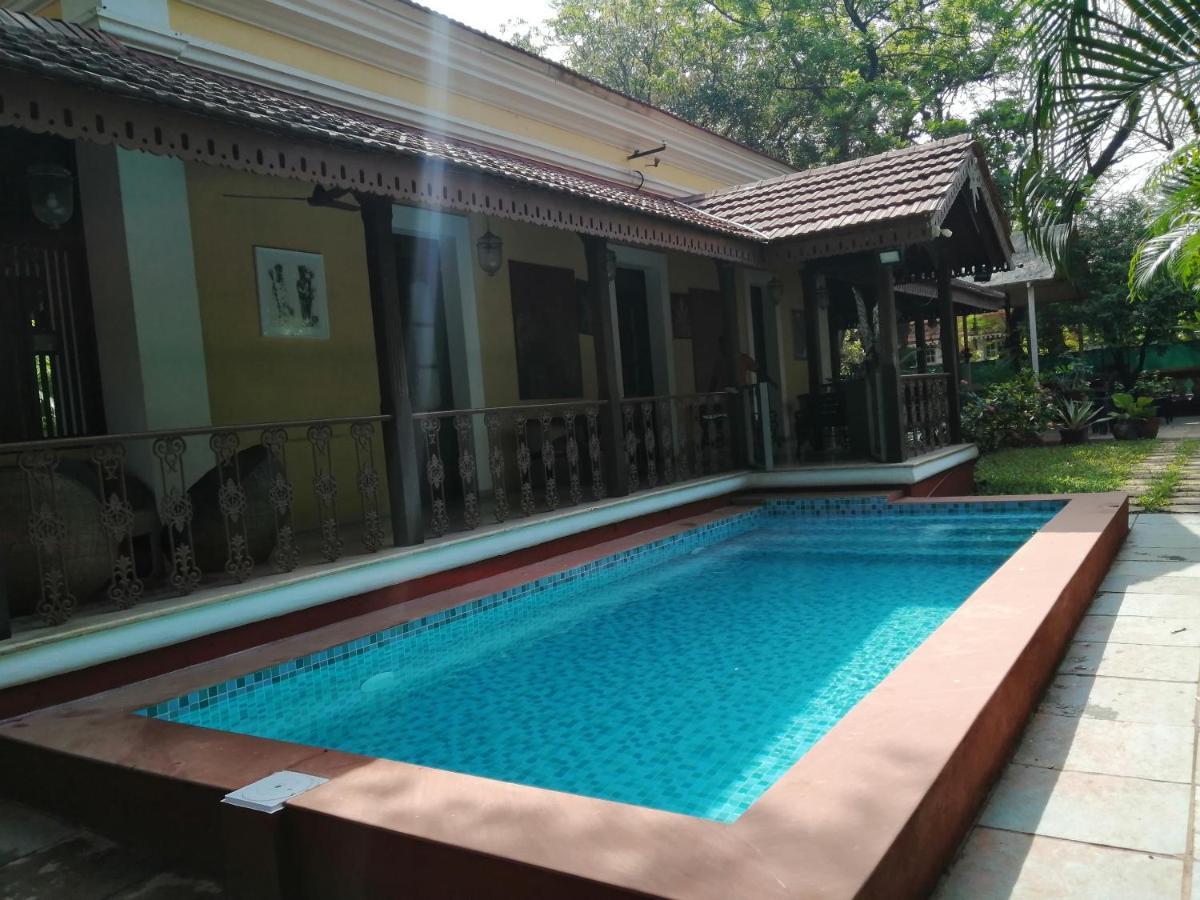 Surya Kiran Heritage Hotel Панаджи Экстерьер фото