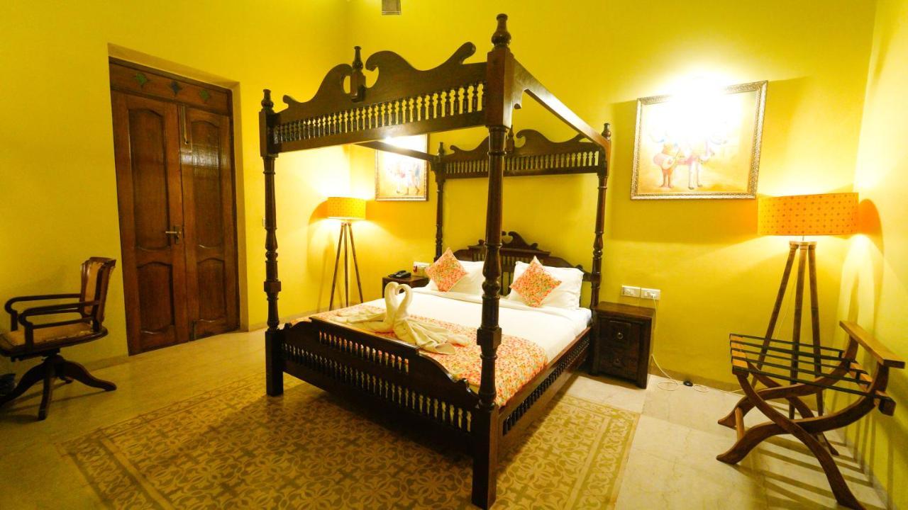 Surya Kiran Heritage Hotel Панаджи Экстерьер фото