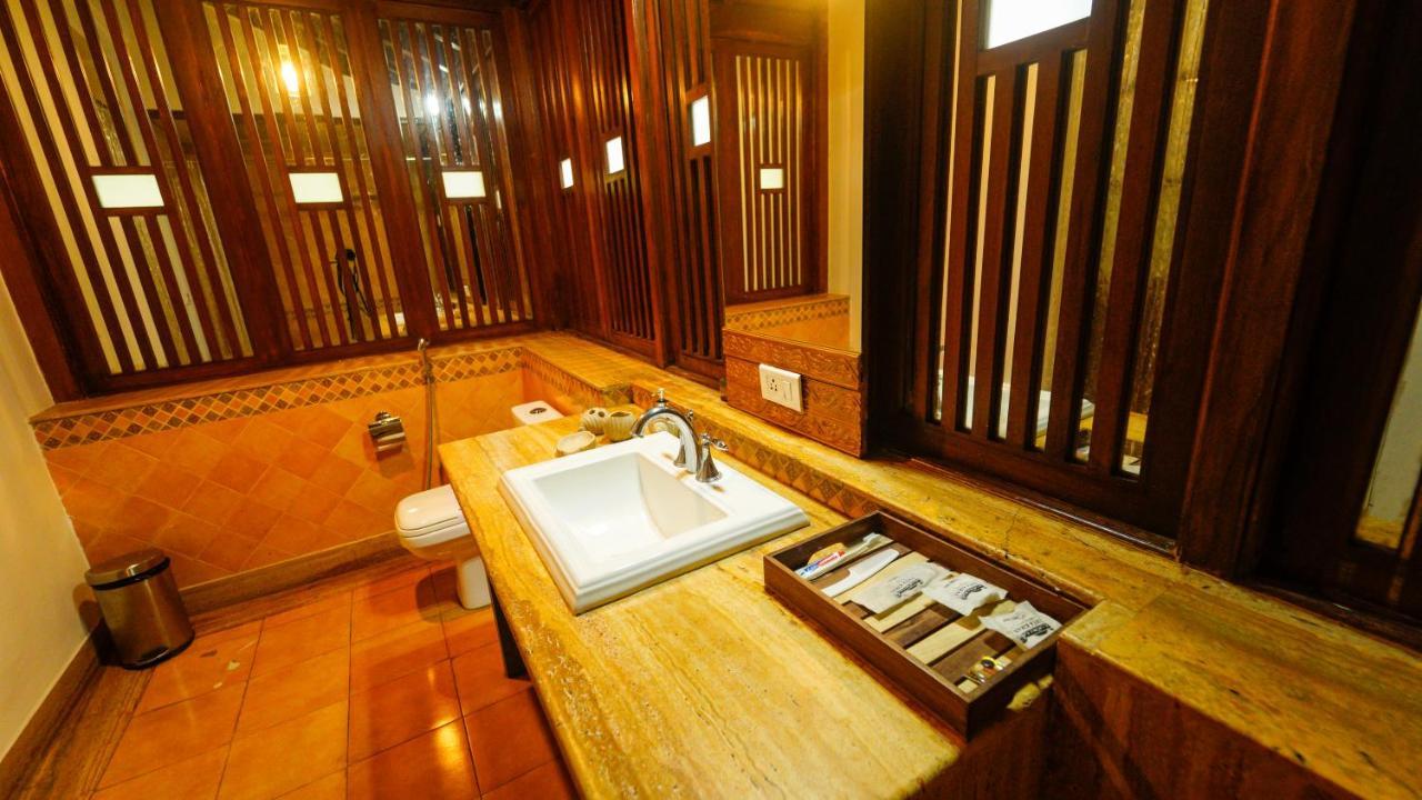 Surya Kiran Heritage Hotel Панаджи Экстерьер фото