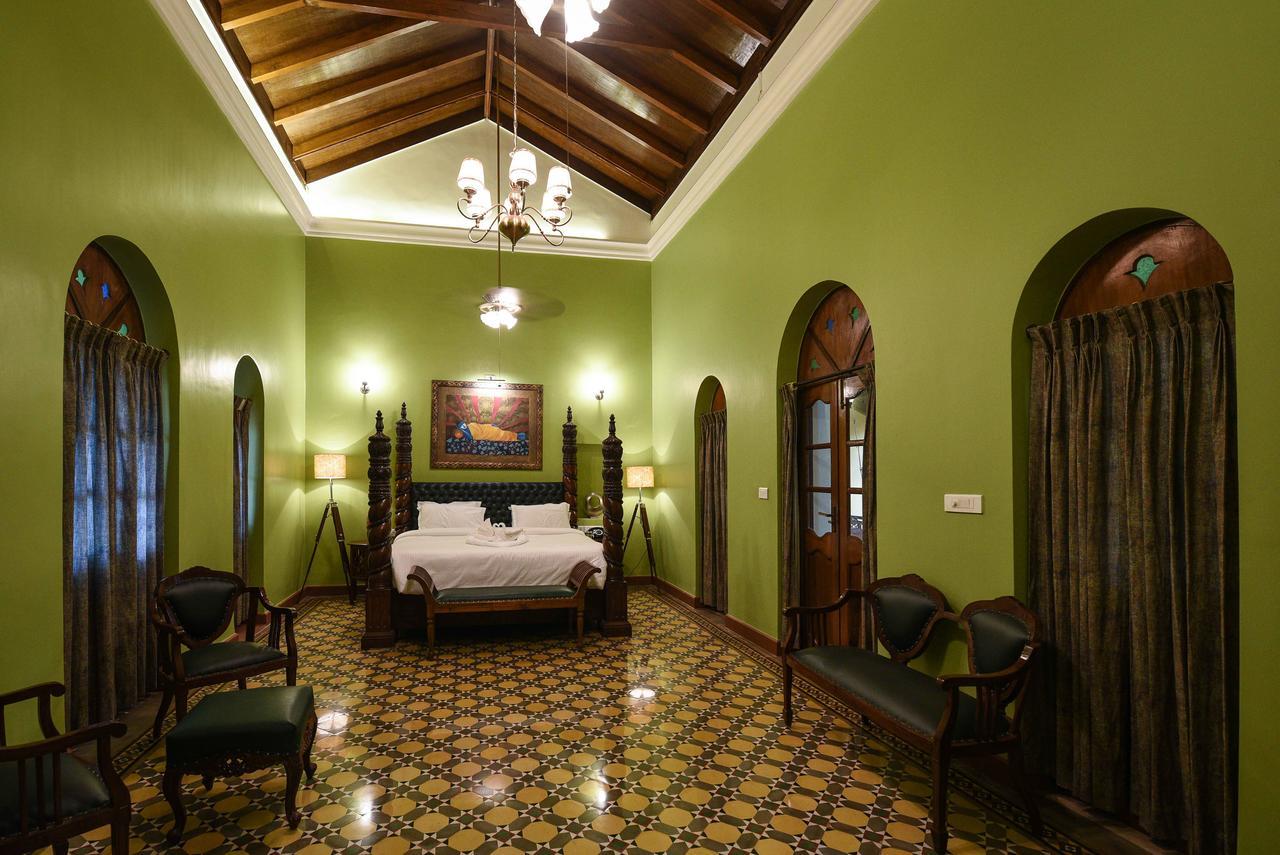 Surya Kiran Heritage Hotel Панаджи Экстерьер фото