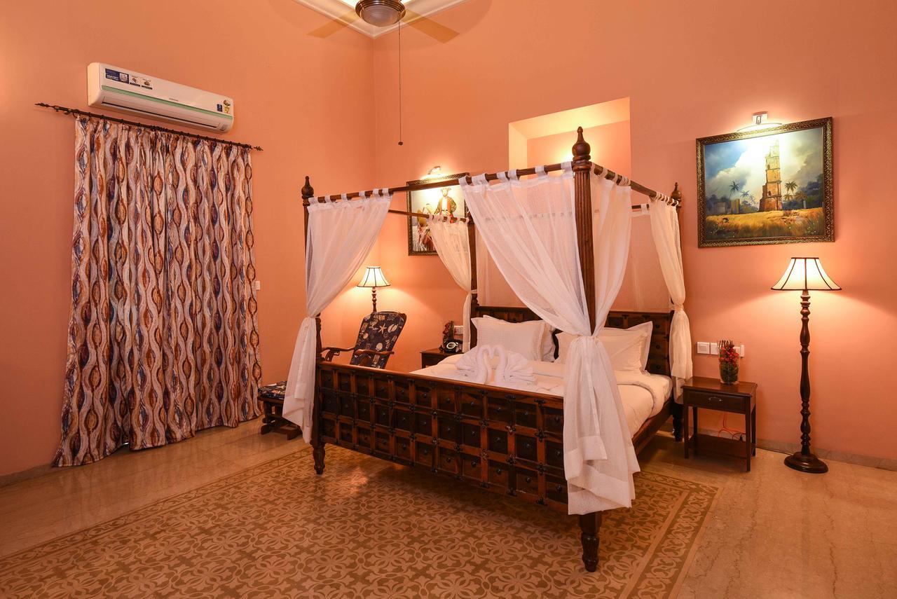 Surya Kiran Heritage Hotel Панаджи Экстерьер фото