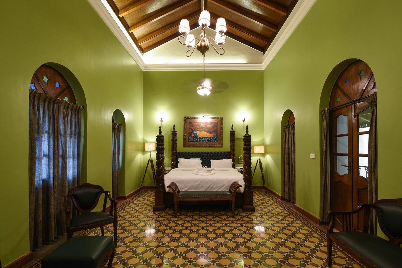 Surya Kiran Heritage Hotel Панаджи Экстерьер фото